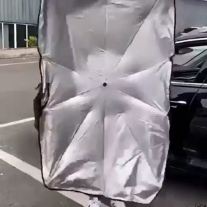 Deštník proti slunci a větru 03